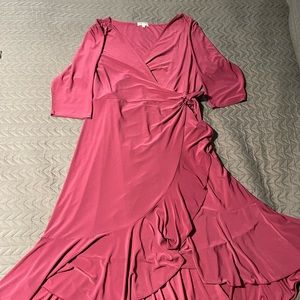 Kiyonna Whimsy Wrap Dress
Color:Magenta
Size:2X (US Women's 18-20)